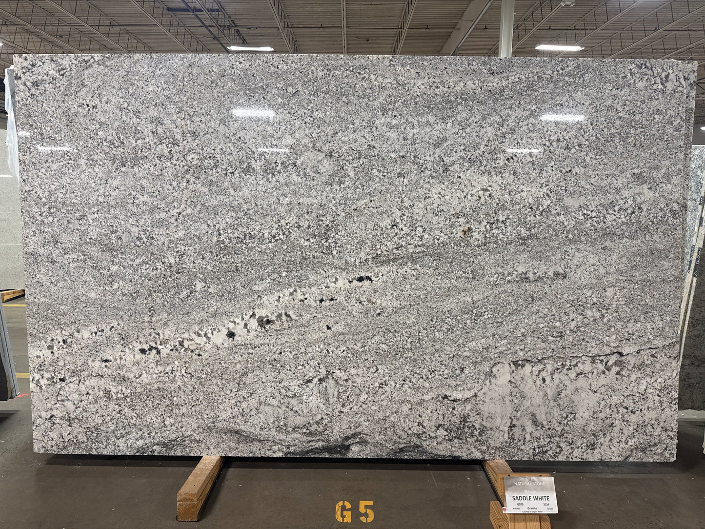 Saddle White